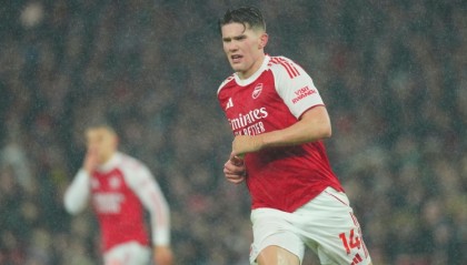 九游平台-埃布埃：约克雷斯需要队友更多地支援 今年阿森纳将夺得英超冠军